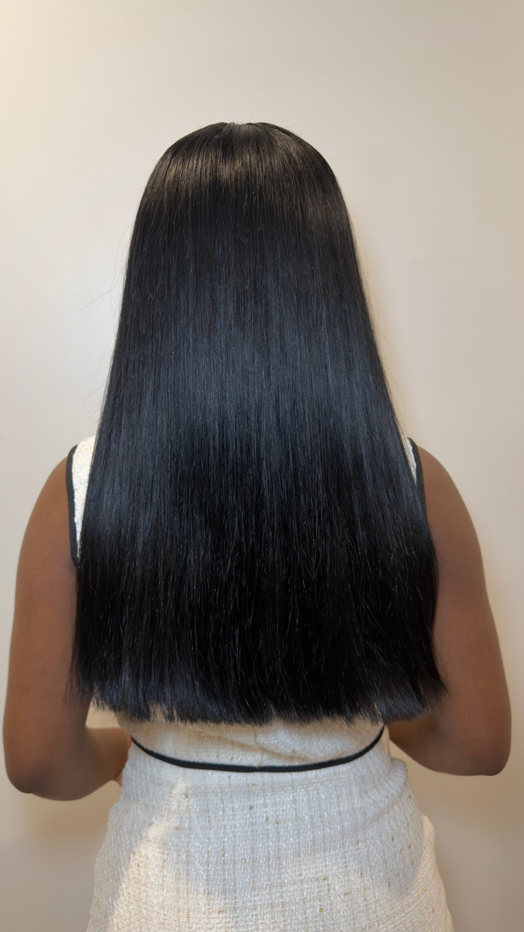 • 𝐄𝐥𝐞𝐧𝐚 | 𝐉𝐞𝐭 𝐁𝐥𝐚𝐜𝐤